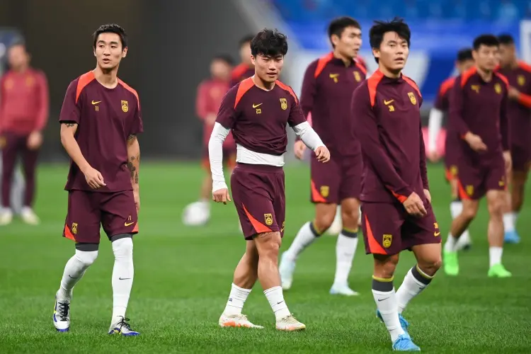 态度, 国少队的中