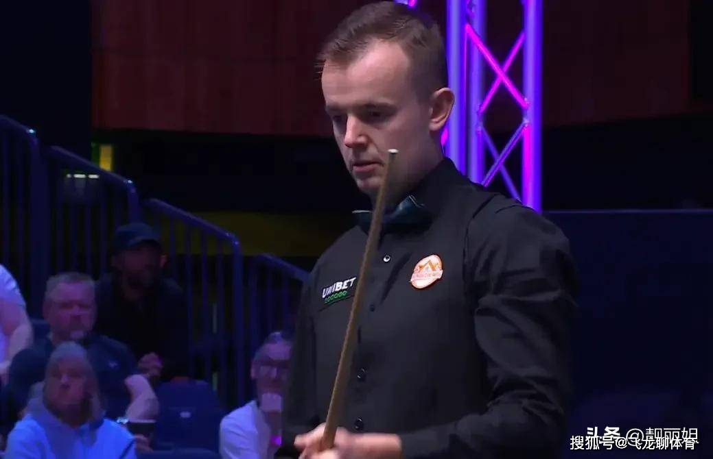 凭借一杆, 公开赛硝烟, 最终以 凭借一杆, 公开赛硝烟, 最终以